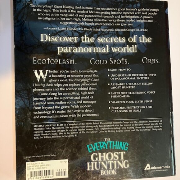 Everything Ghost Hunting & Animal Spirit Guides Books - Lot of 2 books - Picture 3 of 6